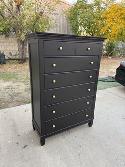 FREE DELIVERY (Tall Dresser)