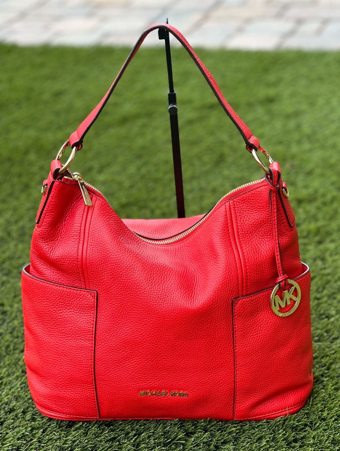 MICHAEL KORS Anita Hobo bag (EUC)/Bolsa en excelente condicion