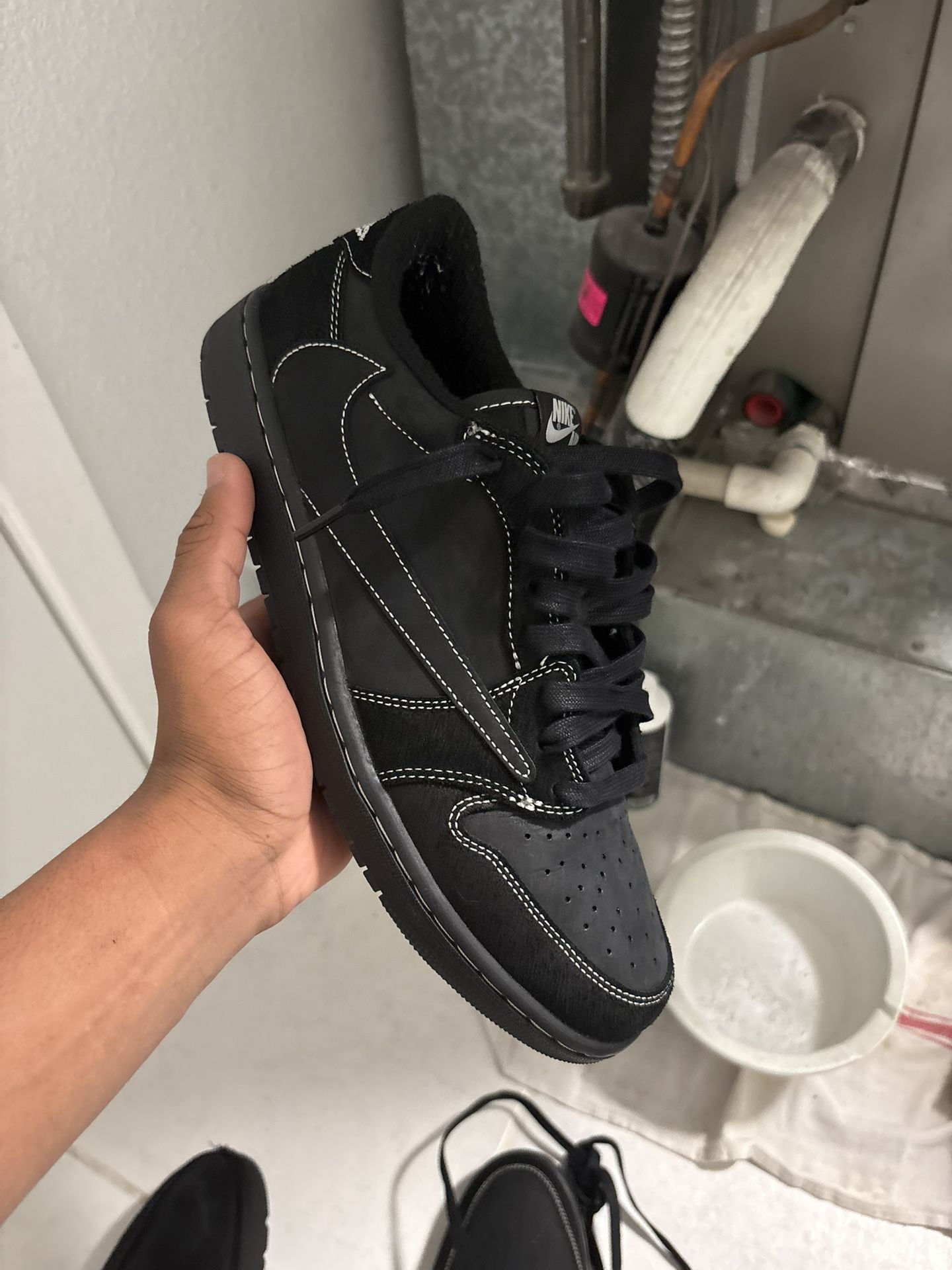 Jordan 1 Phantom Travis Scott