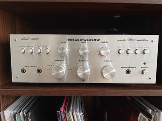 Marantz Model 1060 Console Stereo Amplifier