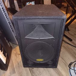 Samson Resound RS12 Speaker 175 Watts Powered 