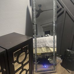 lit up tallmirror