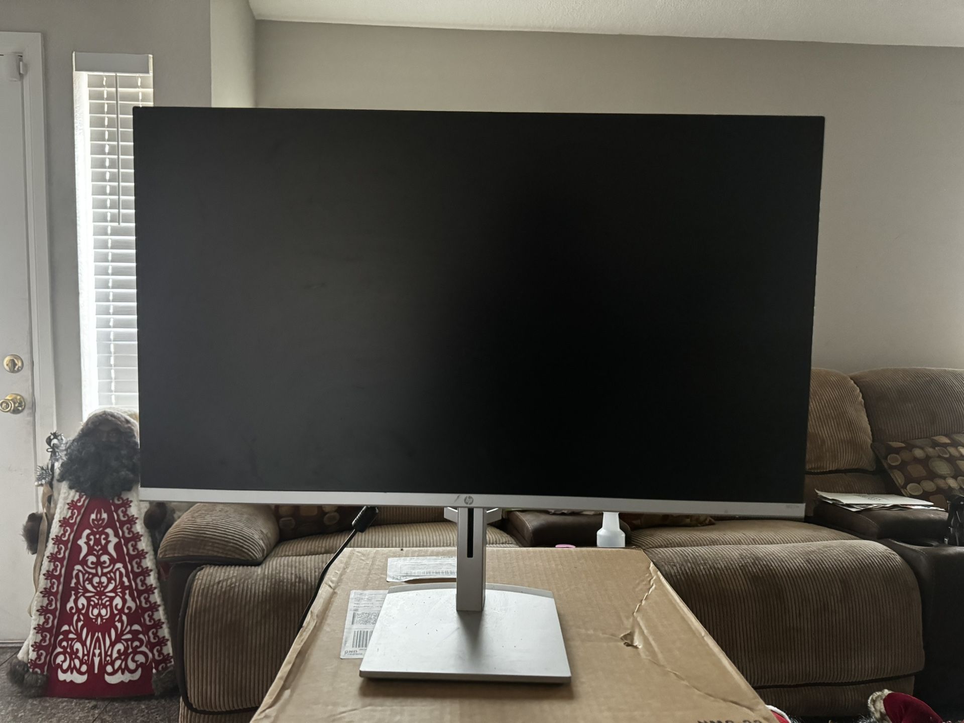 HP Adjustable monitor $100