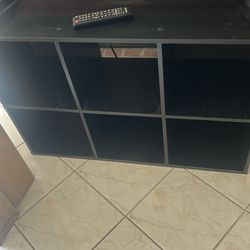 $5 free Book shelf or tv stand