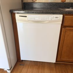 Dishwasher – Good Working Condition