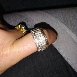  “10K White Gold Men’s Diamond Ring, 2ct Baguette Cut 