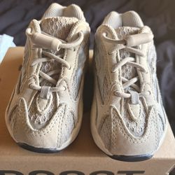 Yeezy Boost 700