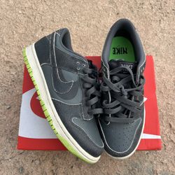 Halloween Dunks Size 7Men