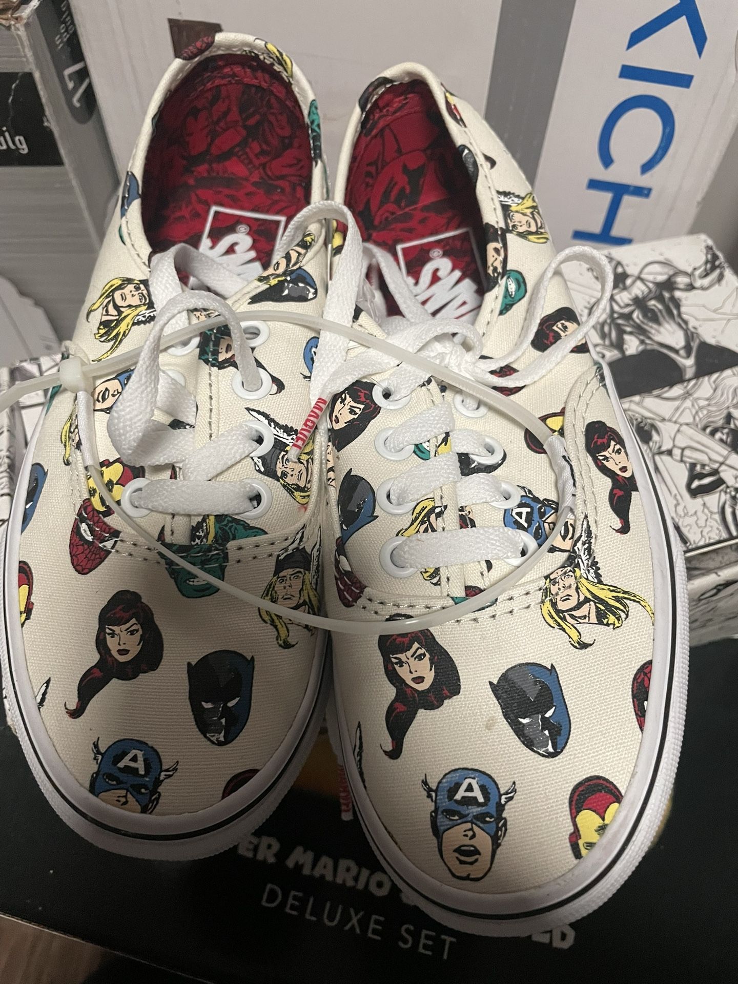 Vans Marvel Heads