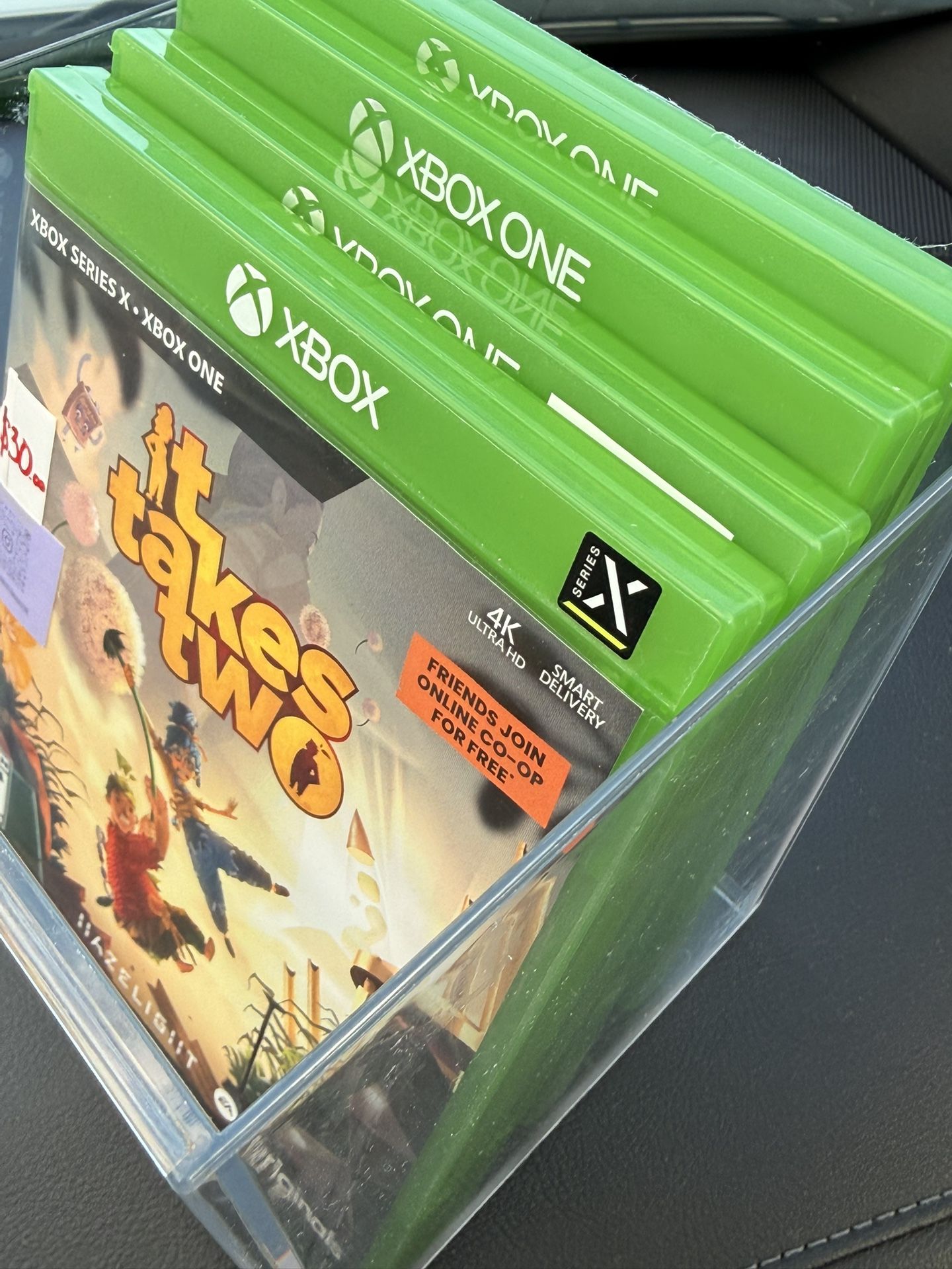 It Takes Two NHL 2021 HITMAN 2 & Call Of Duty MW Remastered Xbox One game Discs Like New