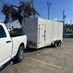 Spray Foam Insulation Tráiler 