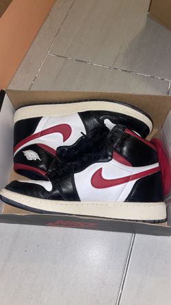Jordan 1 High Gym Red size 6y/7.5w