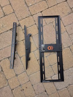 TV MOUNT
