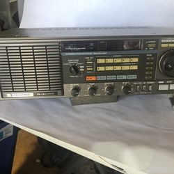 Kenwood R-2000 Communications Receiver