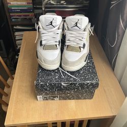 Jordan 4