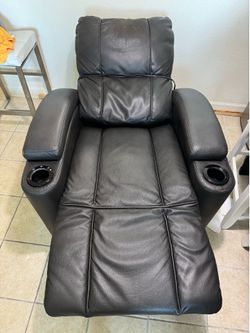 Power Recliner Chair with LED Cup Holders, USB Ports & Storage – Excellent Condition