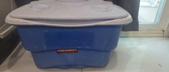 Blue Plastic Storage Cooler with Lid