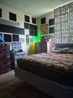 Full size box and mattress set