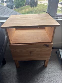 Night stand