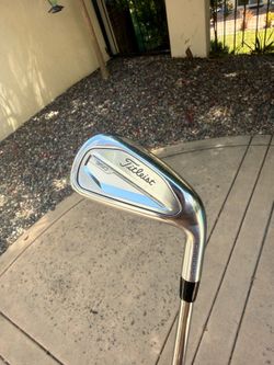 Titleist T350 7-Iron