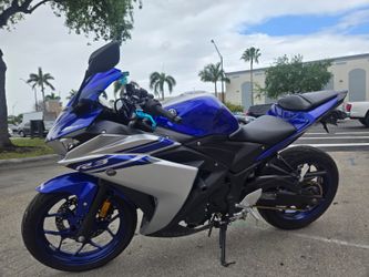 2016 YAMAHA YZF R3, BLUE