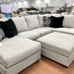 New Sectional 🔥🔥 IN STOCK 