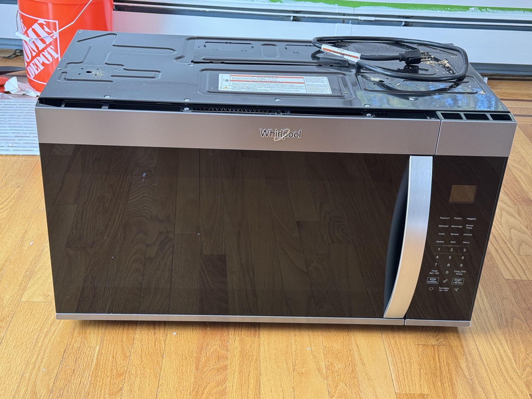Whirlpool Microwave(brand new)
