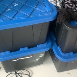 4 Large Storage Containers