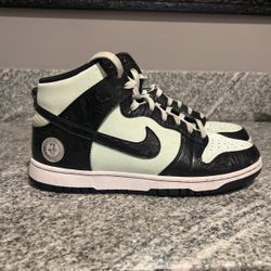 Nike Dunks High SE All Star  Size 9