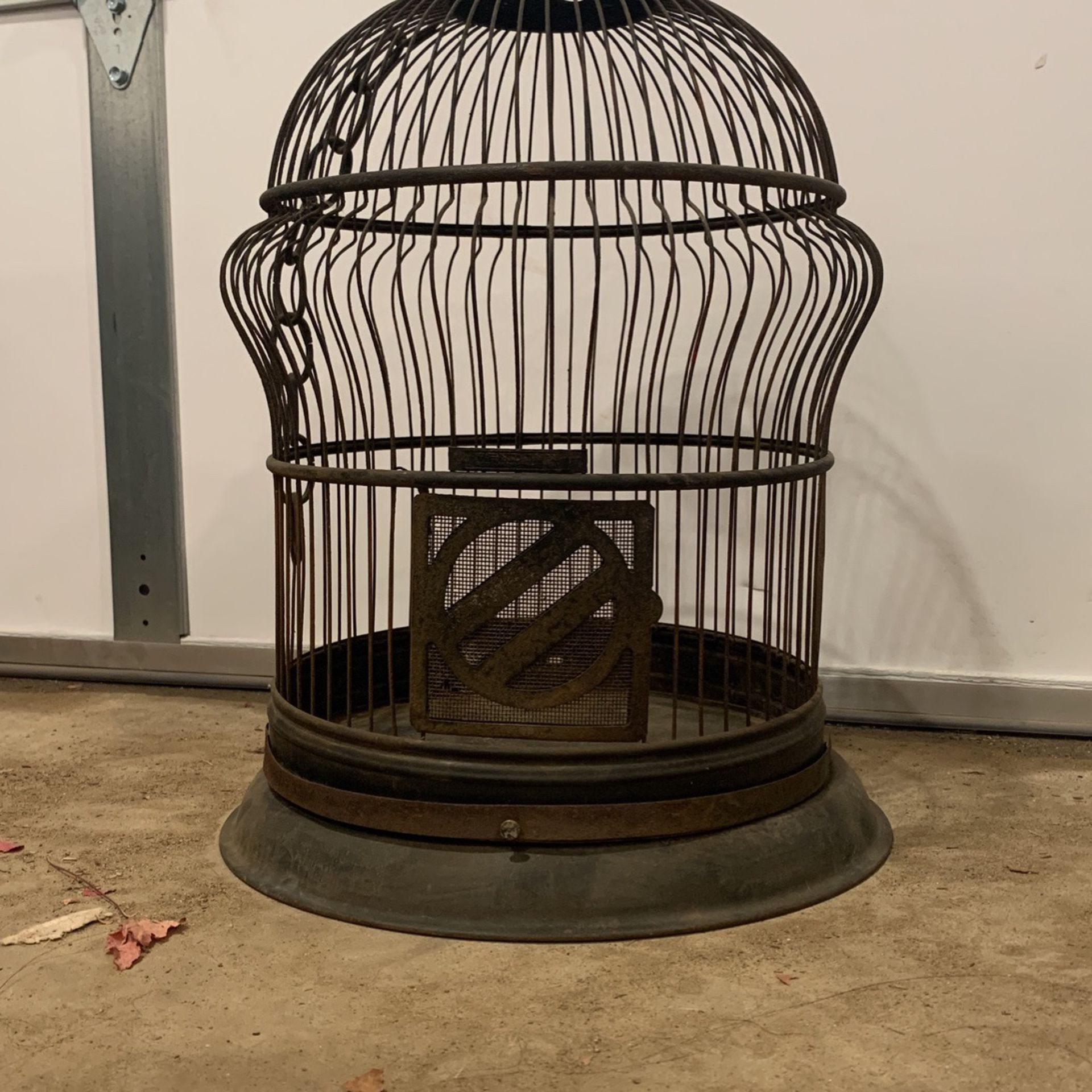 1920’s Hendryx Bird Cage
