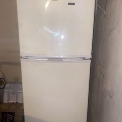 Whirlpool Refrigerator Small White 