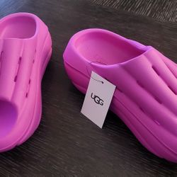 Ugg FoamO Slide - Size 5 NIB