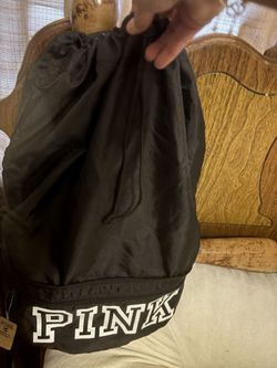 New w/Tags Victoria’s Secret PINK & White Convertible Backpack Fanny Pack w/Shoulder and Waist Straps   Black & White   $20