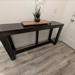 BEAUTIFUL SOFA TABLE