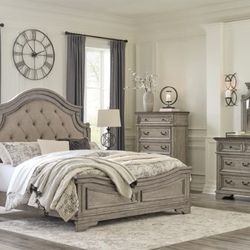 Lodenbay Antique Gray Upholstered Panel Bedroom Set