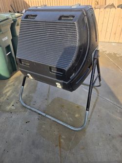 Compost bin