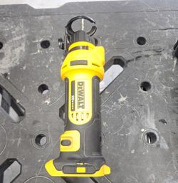 DEWALT 20V MAX Cordless Drywall Cut-Out Tool