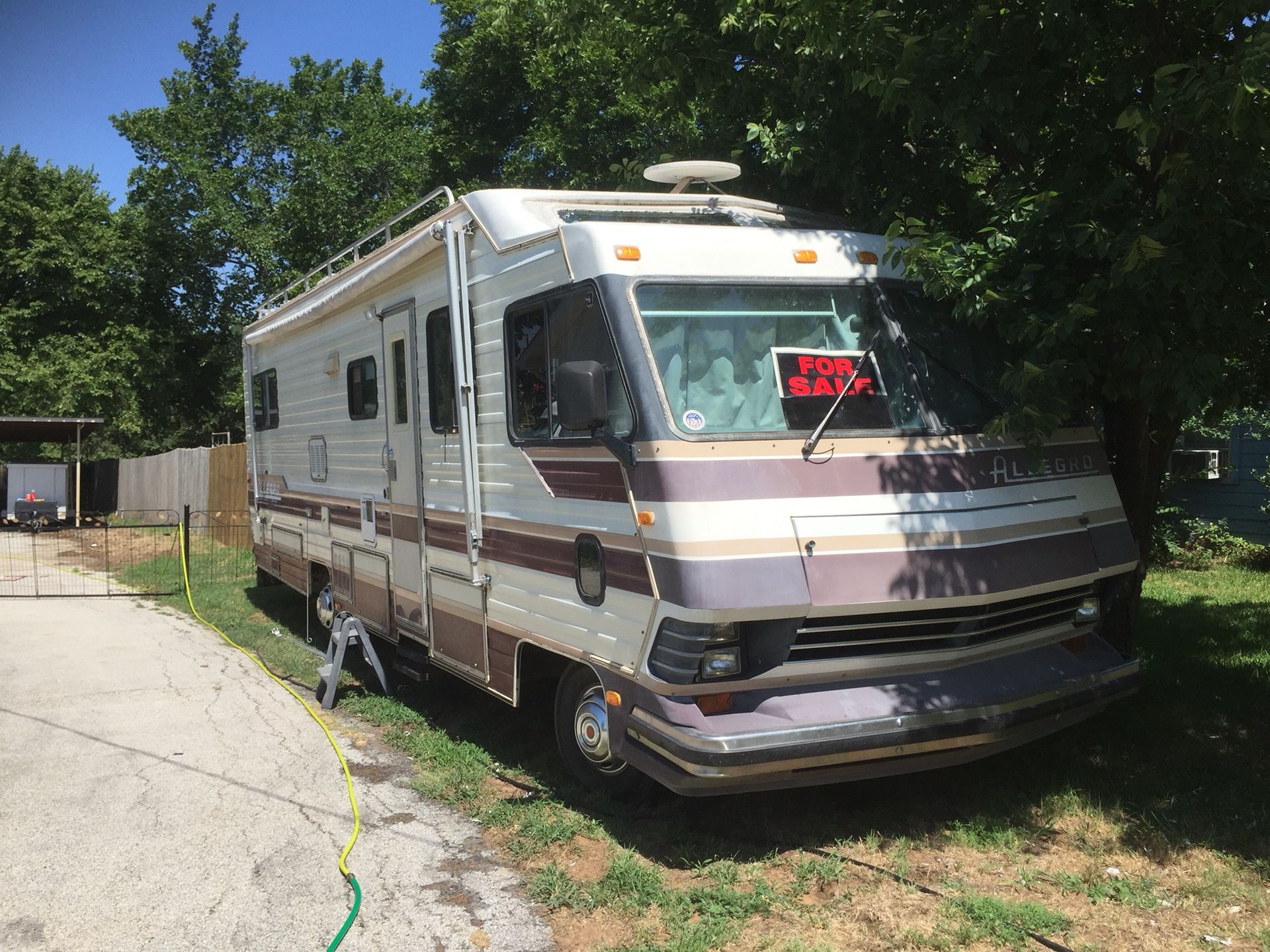 1990 Allegro Bay, 33’ Motorhome Class A