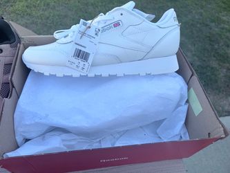 Brand new Reeboks size 11 men’s/12.5 women’s