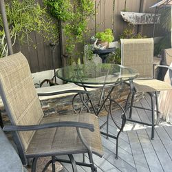 Outdoor Bistro Table 2 Swivel Chairs