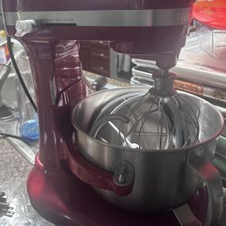 KitchenAid 6 Quart Bowl-Lift Stand Mixer with Attachments