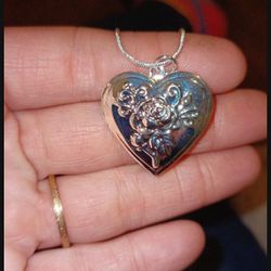 New Heart Locket Necklace 
