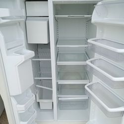 Great Working Side By Side Refrigerator Made By Whirlpool