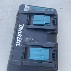 18V Lithium-Ion Dual Port Rapid Optimum Charger by Makita 