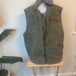Wrangler Utility Vest With Hoodie