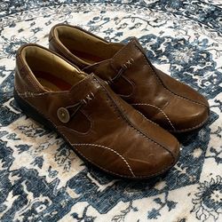 Clark’s Unstructured Women’s 7.5 7 1/2 Brown Leather Flats Loafers