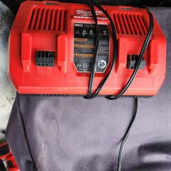 Milwaukee Dual Charger