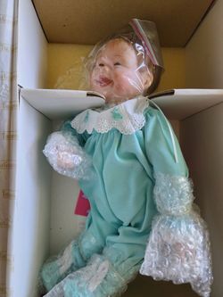 Ashton-Drake Little Patricia My First Tooth BRAND NEW 1991 Porcelain Doll 