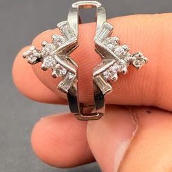 White Gold Diamond ring guard