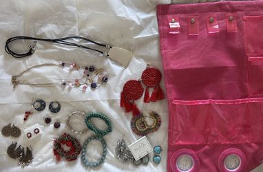 Women’s Accessories